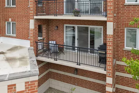 455 W Front St #201, Wheaton, IL 60187 photo 31