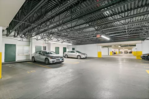 455 W Front St #201, Wheaton, IL 60187 photo 27