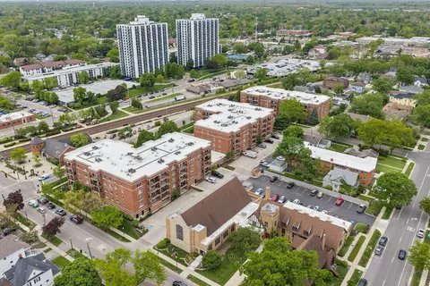 455 W Front St #201, Wheaton, IL 60187 photo 40