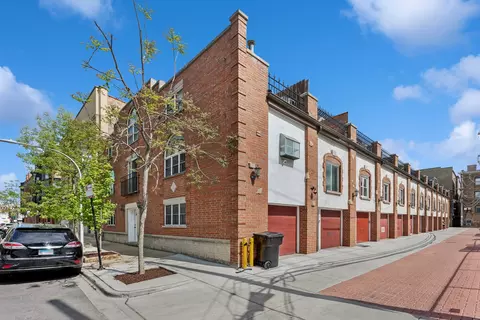 623 W Drummond Pl #3, Chicago, IL 60614