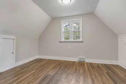Bedroom - 148 Wildwood Rd, Algonquin, IL 60102 photo 1 of 2