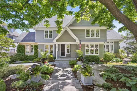 829 S Thurlow St, Hinsdale, IL 60521