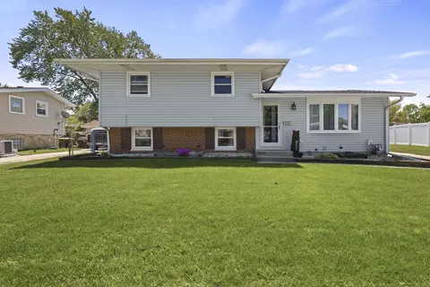 2947 189th St, Lansing, IL 60438 photo 2