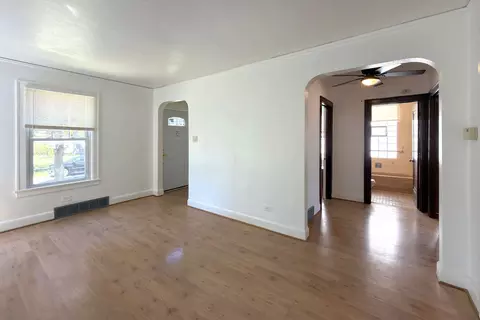 Living - 963 E Prairie St, Des Plaines, IL 60016 photo 2 of 2