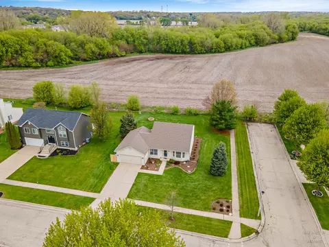 View/Area - 5832 Landcaster Cir, Mchenry, IL 60050 photo 2 of 5