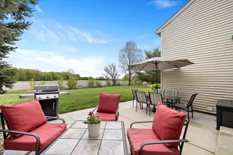 Exterior - 5832 Landcaster Cir, Mchenry, IL 60050 photo 2 of 6