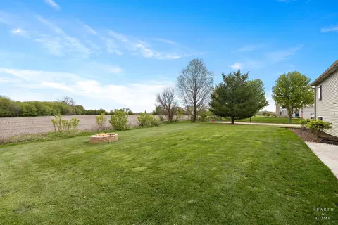 Exterior - 5832 Landcaster Cir, Mchenry, IL 60050 photo 6 of 6