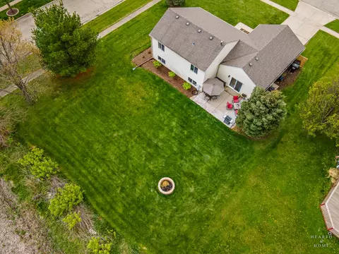 View/Area - 5832 Landcaster Cir, Mchenry, IL 60050 photo 4 of 5