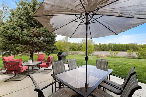Exterior - 5832 Landcaster Cir, Mchenry, IL 60050 photo 4 of 6