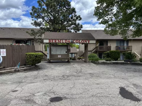36 Bermuda Colony #5, Fox Lake, IL 60020