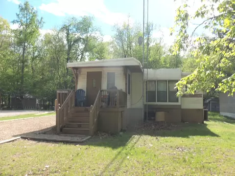 21216 Woodhaven, Sublette, IL 61367