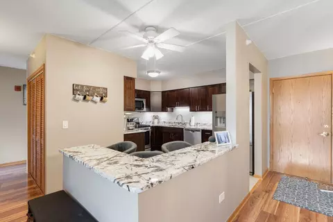 Kitchen - 1477 E Thacker St #205, Des Plaines, IL 60016 photo 2 of 2