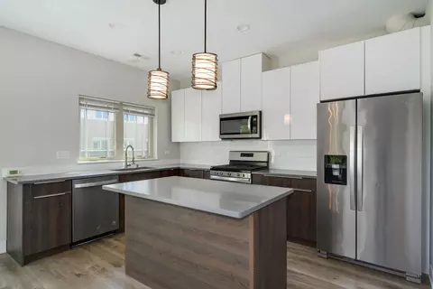 Kitchen - 43 Forest Ave, River Forest, IL 60305 photo 1 of 3