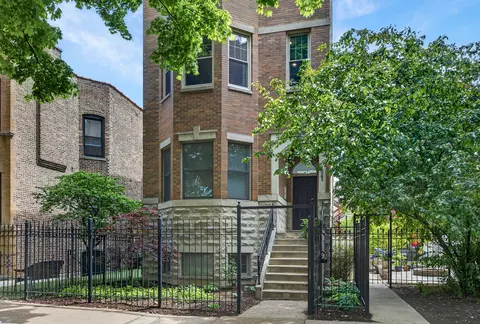 1041 N Leavitt St #2, Chicago, IL 60622