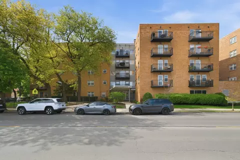 2501 W Bryn Mawr Ave #308, Chicago, IL 60659