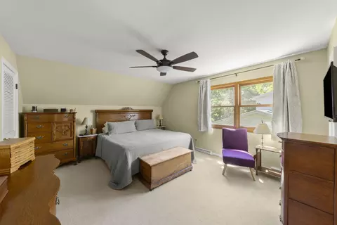 Bedroom - 105 Thrush Ln, Naperville, IL 60540 photo 3 of 8
