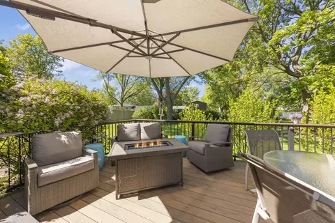 Exterior - 105 Thrush Ln, Naperville, IL 60540 photo 9 of 13