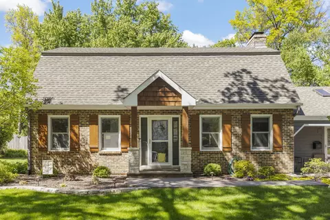 Exterior - 105 Thrush Ln, Naperville, IL 60540 photo 2 of 13