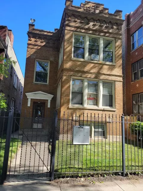 1742 W Wallen Ave, Chicago, IL 60626