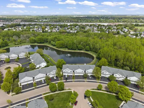 View/Area - 2448 Reflections Dr, Aurora, IL 60502 photo 9 of 10