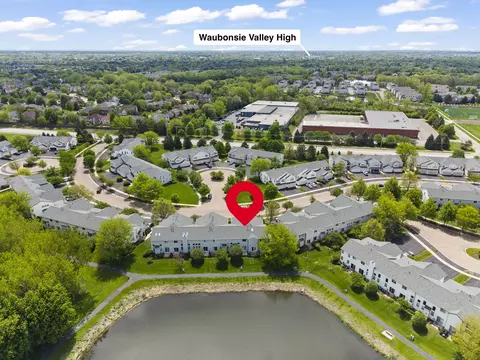 View/Area - 2448 Reflections Dr, Aurora, IL 60502 photo 7 of 10