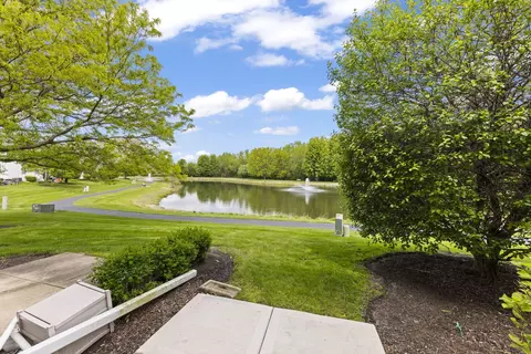 View/Area - 2448 Reflections Dr, Aurora, IL 60502 photo 1 of 10