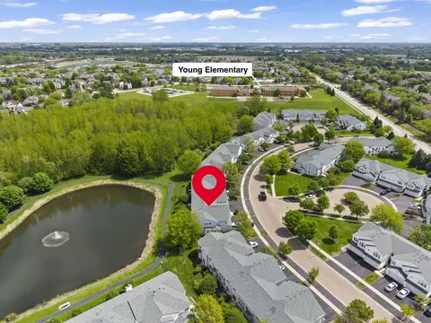 View/Area - 2448 Reflections Dr, Aurora, IL 60502 photo 6 of 10
