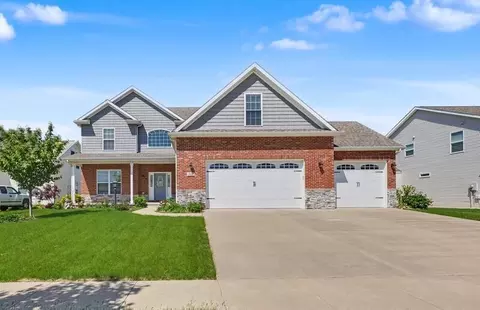 311 Bradford Ave, Savoy, IL 61874