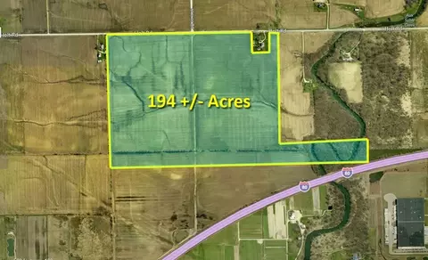 194 W Acres W Holt Rd, Minooka, IL 60447