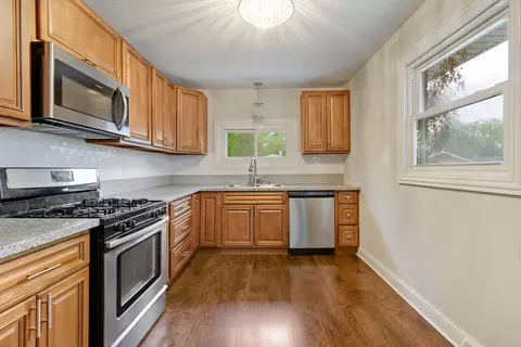 Kitchen - 16329 Hermitage Ave, Markham, IL 60428 photo 2 of 4