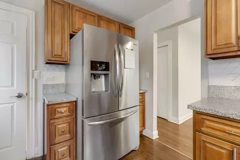 Kitchen - 16329 Hermitage Ave, Markham, IL 60428 photo 4 of 4