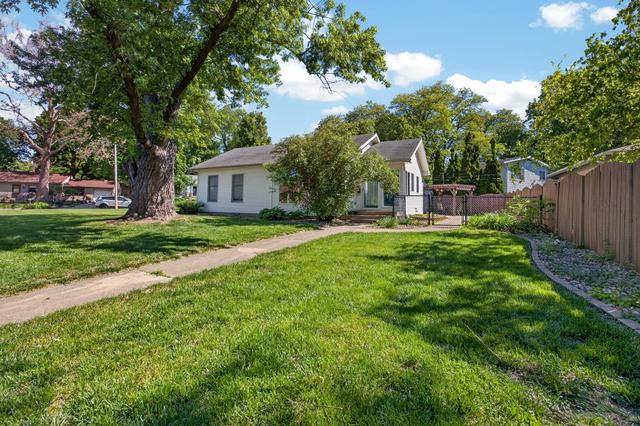 18 Mccormick Blvd, Normal, IL 61761