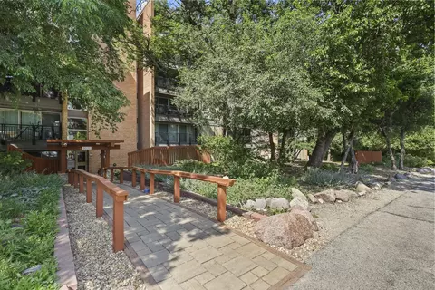 6000 Oakwood Dr #3H, Lisle, IL 60532