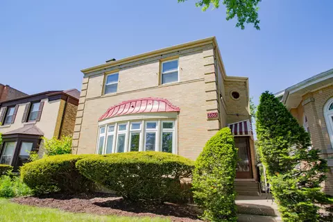 6636 N Talman Ave, Chicago, IL 60645