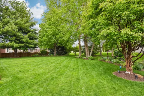 Exterior - 1041 Lakeview Dr, Morris, IL 60450 photo 9 of 9