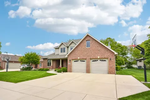 Exterior - 1041 Lakeview Dr, Morris, IL 60450 photo 2 of 9