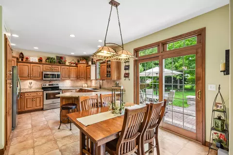 Kitchen - 1041 Lakeview Dr, Morris, IL 60450 photo 1 of 4