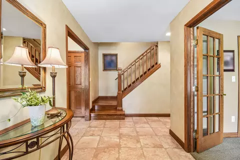 Entry Way - 1041 Lakeview Dr, Morris, IL 60450 photo 1 of 4