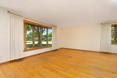 Living - 1403 E Lowden Ave, Wheaton, IL 60189 photo 2 of 6