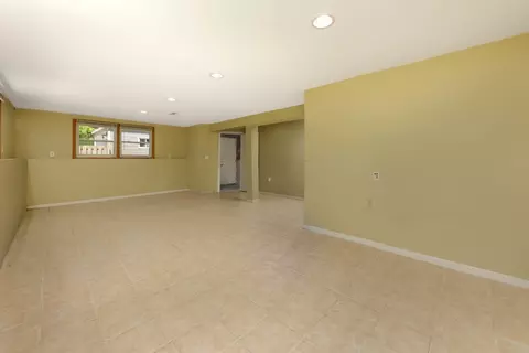 Living - 1403 E Lowden Ave, Wheaton, IL 60189 photo 6 of 6