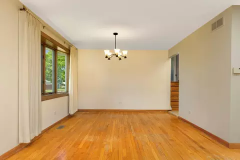 Living - 1403 E Lowden Ave, Wheaton, IL 60189 photo 5 of 6