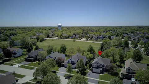 411 Belmont Ln, Bartlett, IL 60103 photo 2