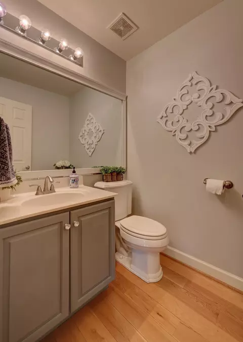 411 Belmont Ln, Bartlett, IL 60103 photo 16