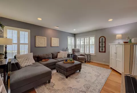 411 Belmont Ln, Bartlett, IL 60103 photo 14