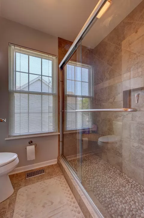 411 Belmont Ln, Bartlett, IL 60103 photo 25