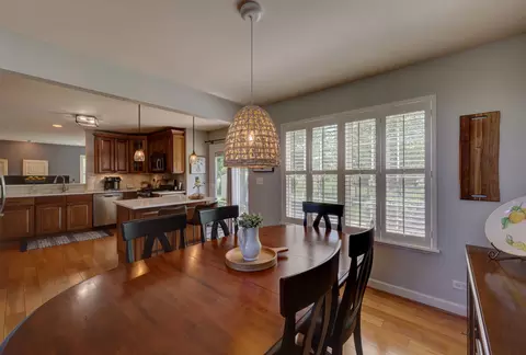 411 Belmont Ln, Bartlett, IL 60103 photo 9