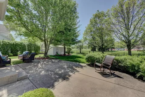 411 Belmont Ln, Bartlett, IL 60103 photo 31