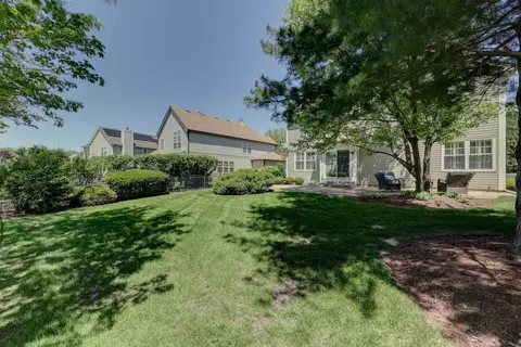 411 Belmont Ln, Bartlett, IL 60103 photo 29