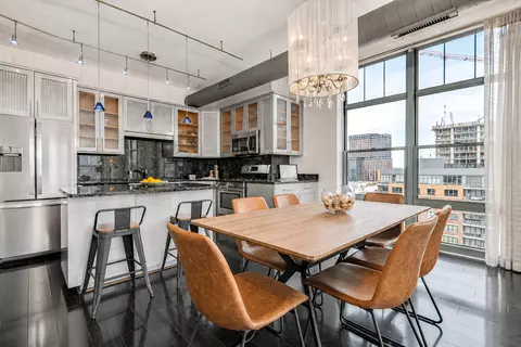 Dining - 1200 W Monroe St #901, Chicago, IL 60607 photo 2 of 4