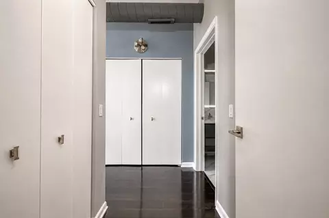 Entry Way - 1200 W Monroe St #901, Chicago, IL 60607 photo 1 of 2